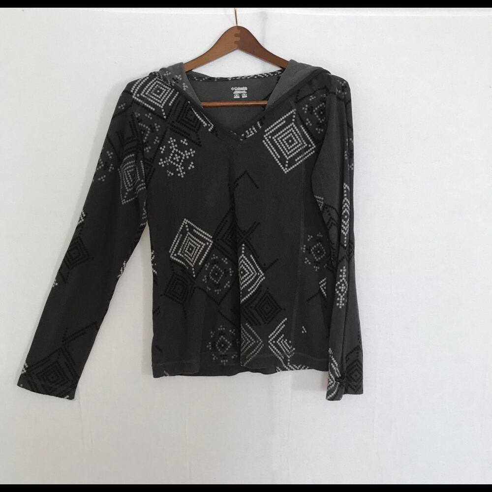 Columbia pull‎ over with hood med